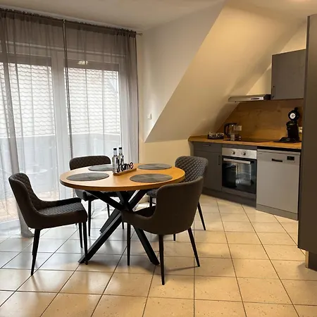 Aischgrund 75 m 2 Schlafzimmer Naehe Nuernberg, Bamberg & Steigerwald شقة *