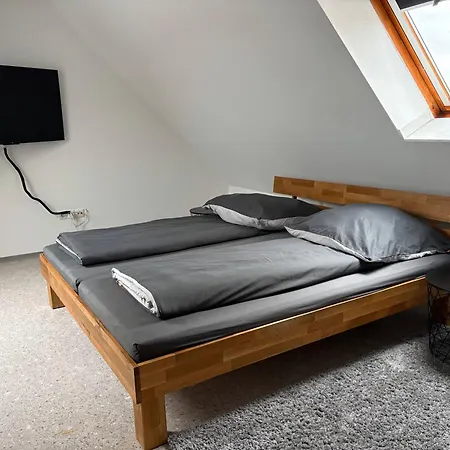 Aischgrund 75 m 2 Schlafzimmer Naehe Nuernberg, Bamberg & Steigerwald شقة